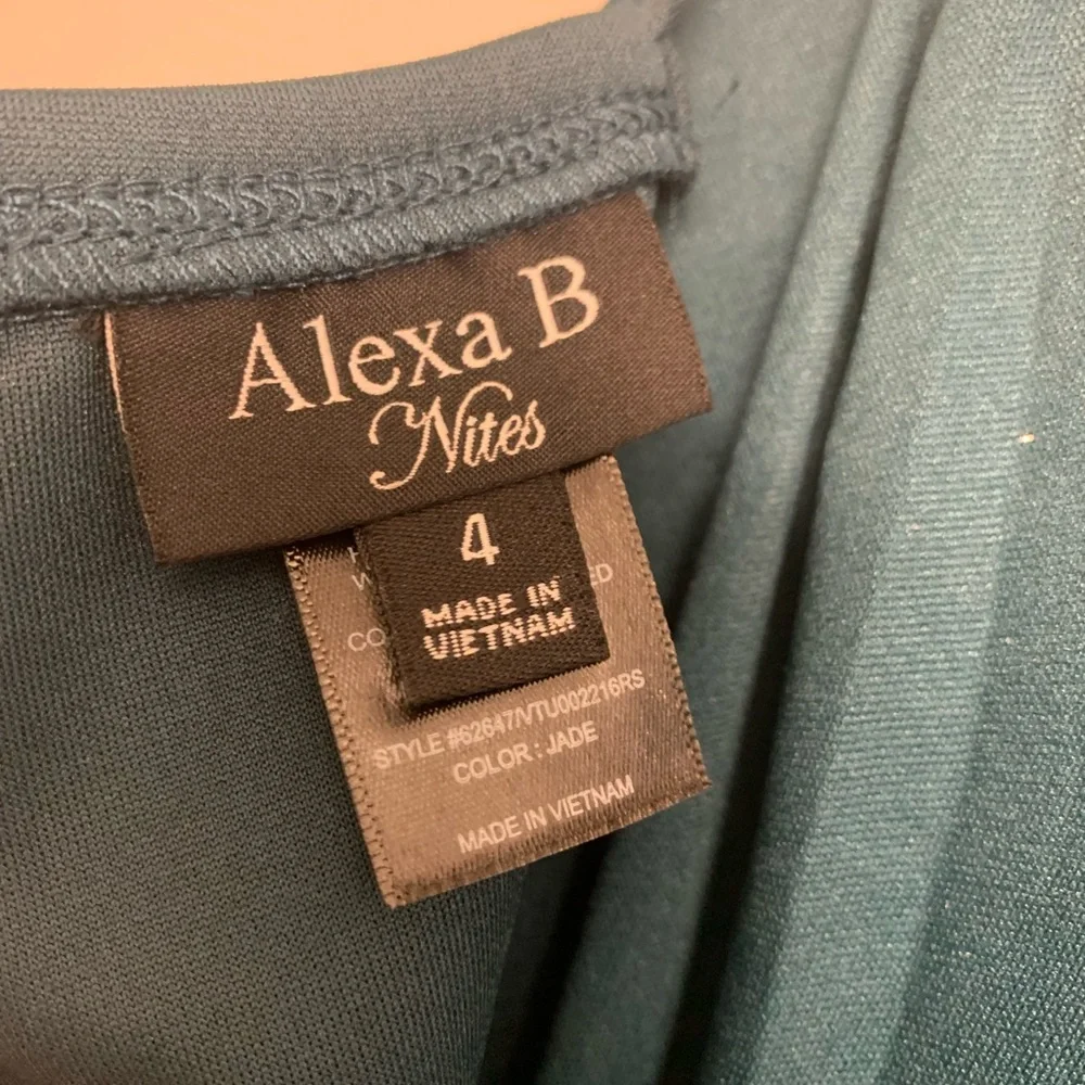 Alexa B Nites midi Formal Spaghetti Strap Ruffle Front Dress Size 4‎ Color Jade - Picture 3 of 11